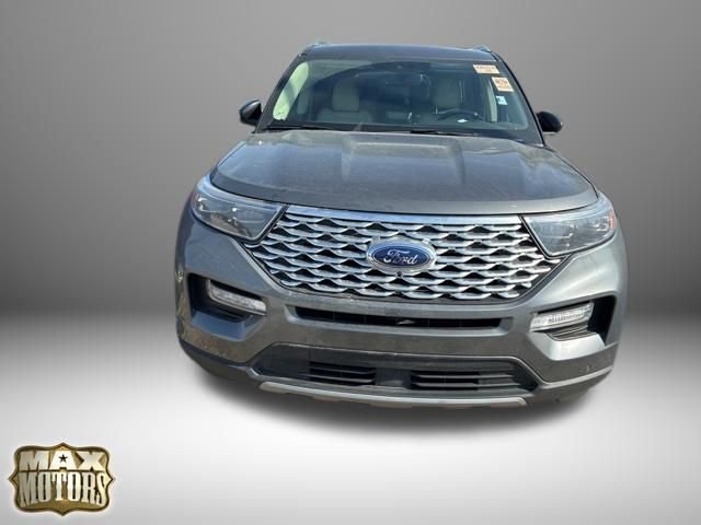 Used 2023 Ford Explorer Platinum w/ Technology Package image 3