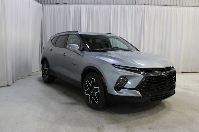 Used 2023 Chevrolet Blazer RS w/ Driver Confidence II Package image 28