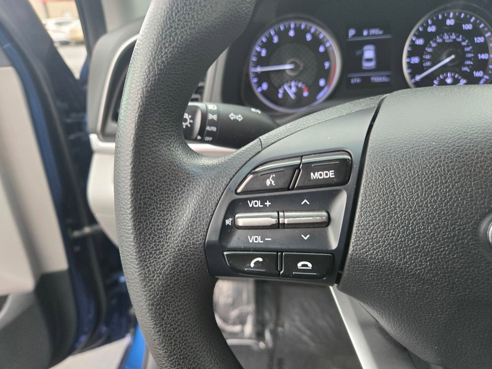 Used 2020 Hyundai Elantra SEL FWD image 19