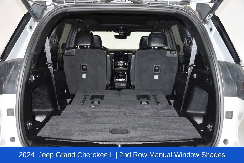 Used 2024 Jeep Grand Cherokee L Limited w/ Luxury Tech Group II image 33
