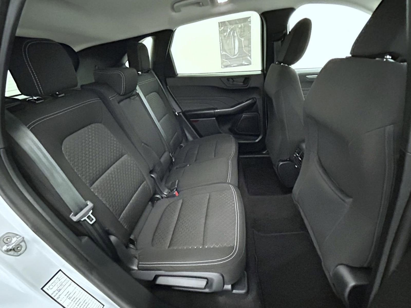 Used 2025 Ford Escape Active AWD/4WD image 18