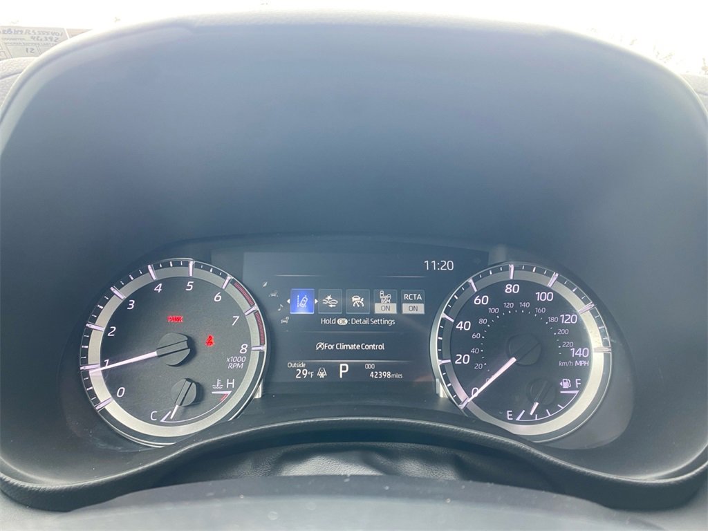 Used 2024 Toyota Highlander LE image 19