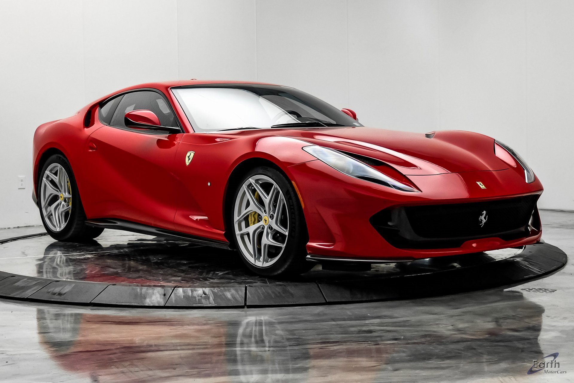 Used 2018 Ferrari 812 Superfast image 22