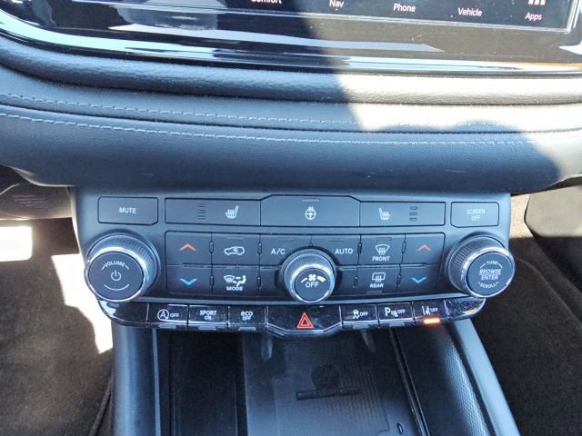 Used 2022 Dodge Durango GT image 39