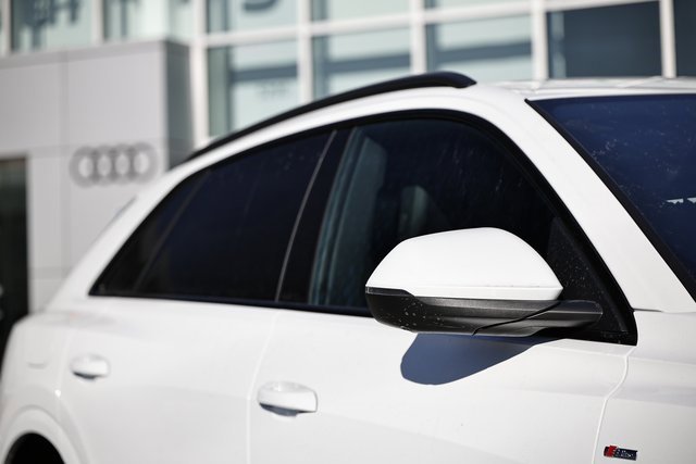 New 2026 Audi Q8 Premium Plus image 3