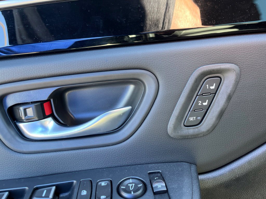 Certified 2025 Honda Pilot EX-L image 11