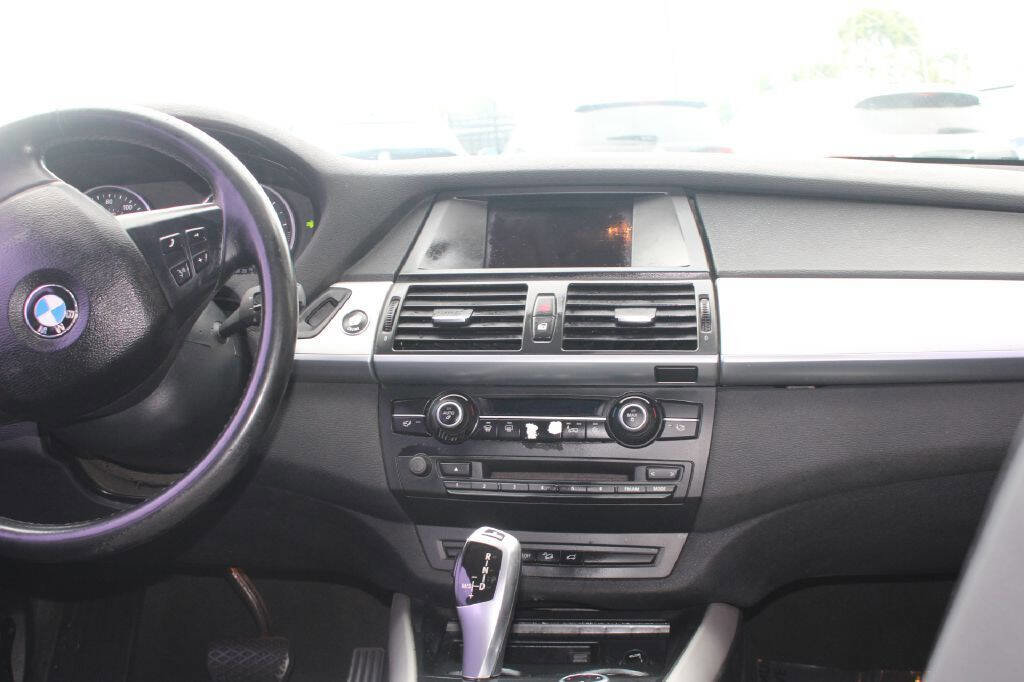 Used 2013 BMW X5 xDrive35i image 12