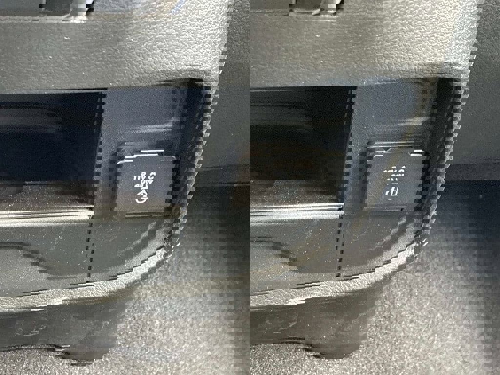 New 2026 RAM 2500 Tradesman AWD/4WD image 16