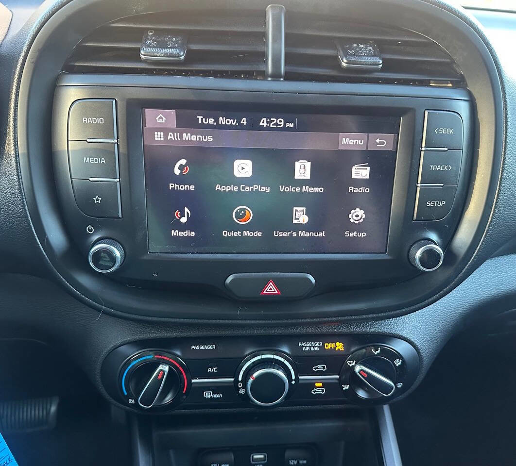 Used 2024 Kia Soul LX w/ Option Group 015 image 15