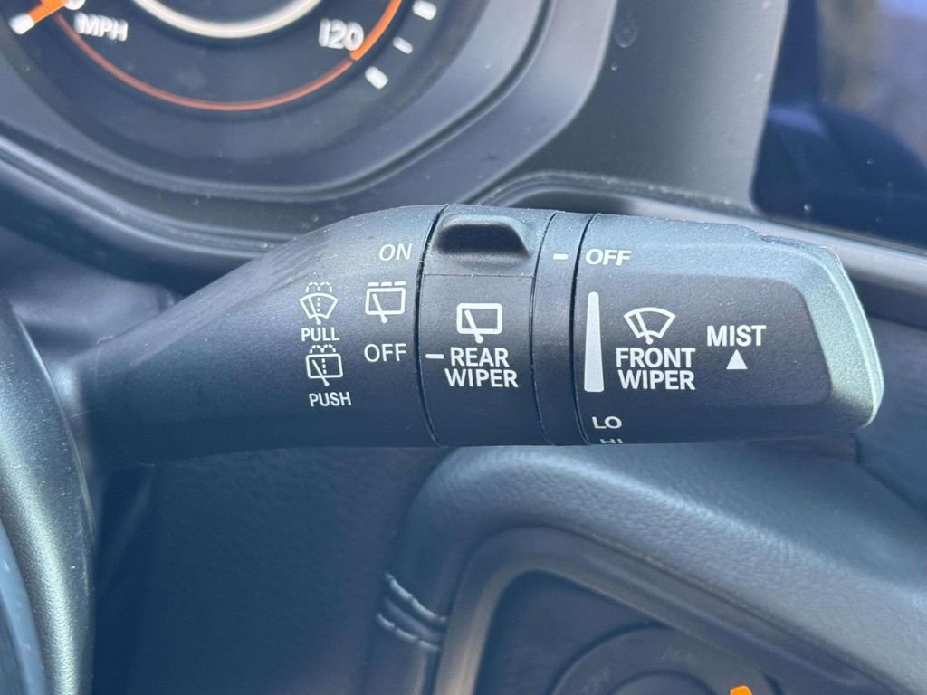 Used 2025 Jeep Wrangler Unlimited Sahara AWD/4WD image 22