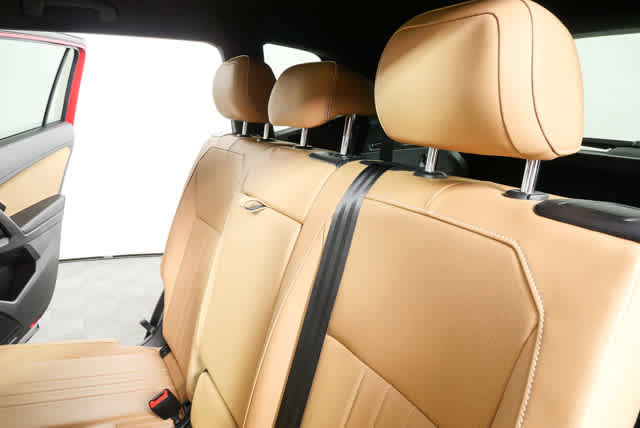 Certified 2023 Volkswagen Tiguan SE FWD image 22