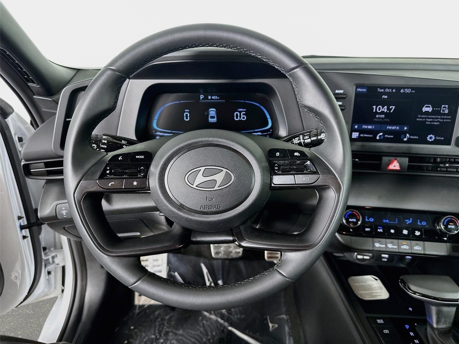 Certified 2026 Hyundai Elantra Sport FWD image 12