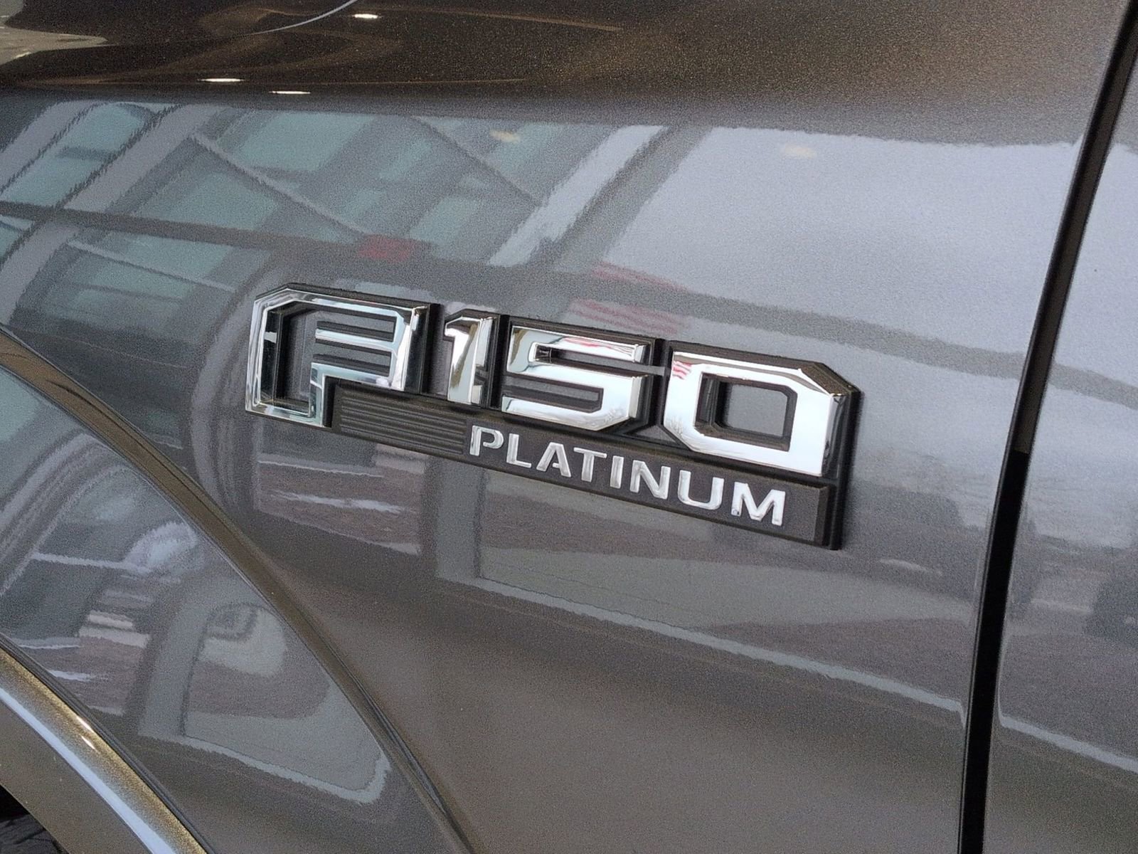 Certified 2018 Ford F150 Platinum w/ Technology Package image 27