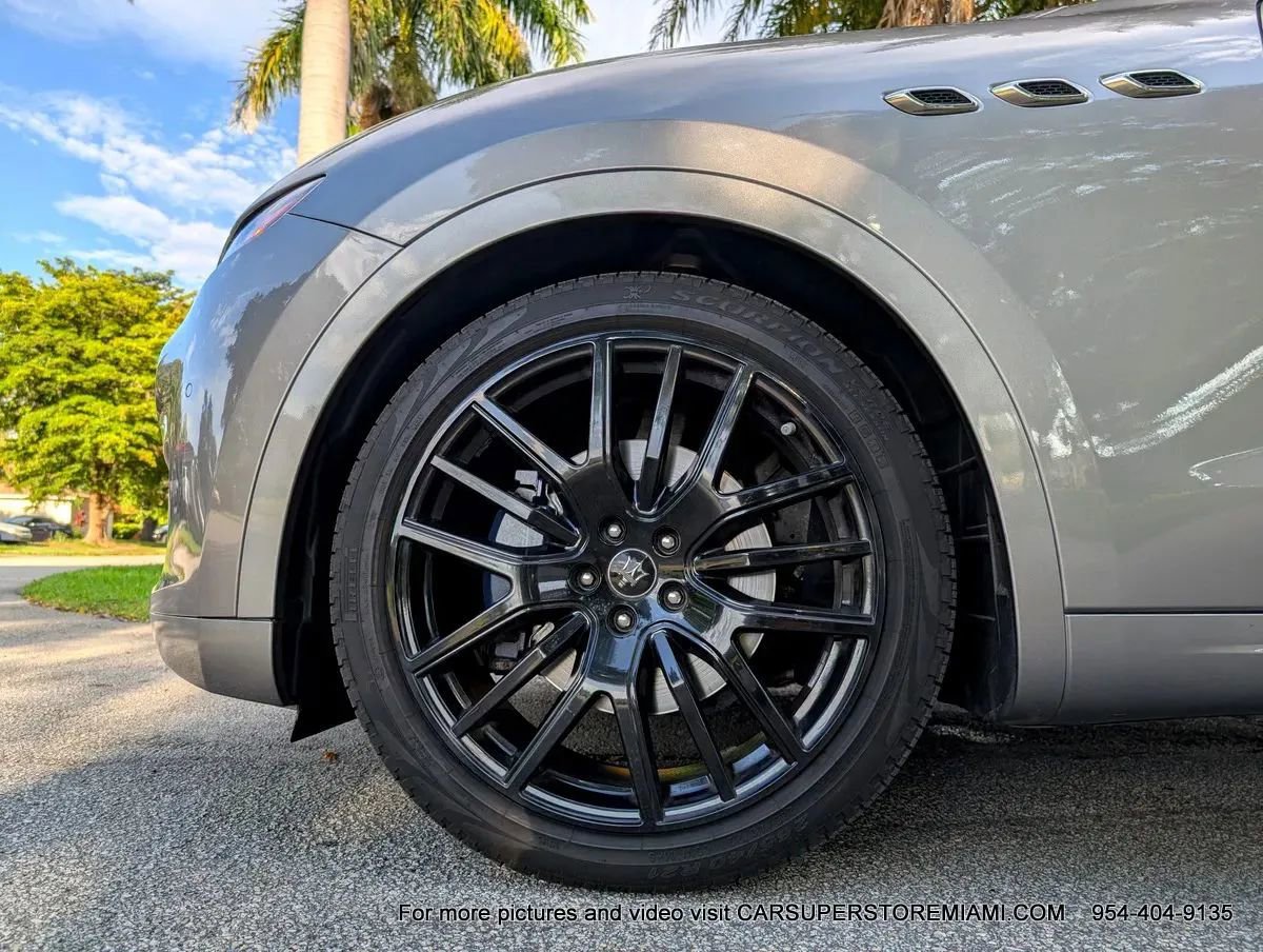 Used 2021 Maserati Levante image 89