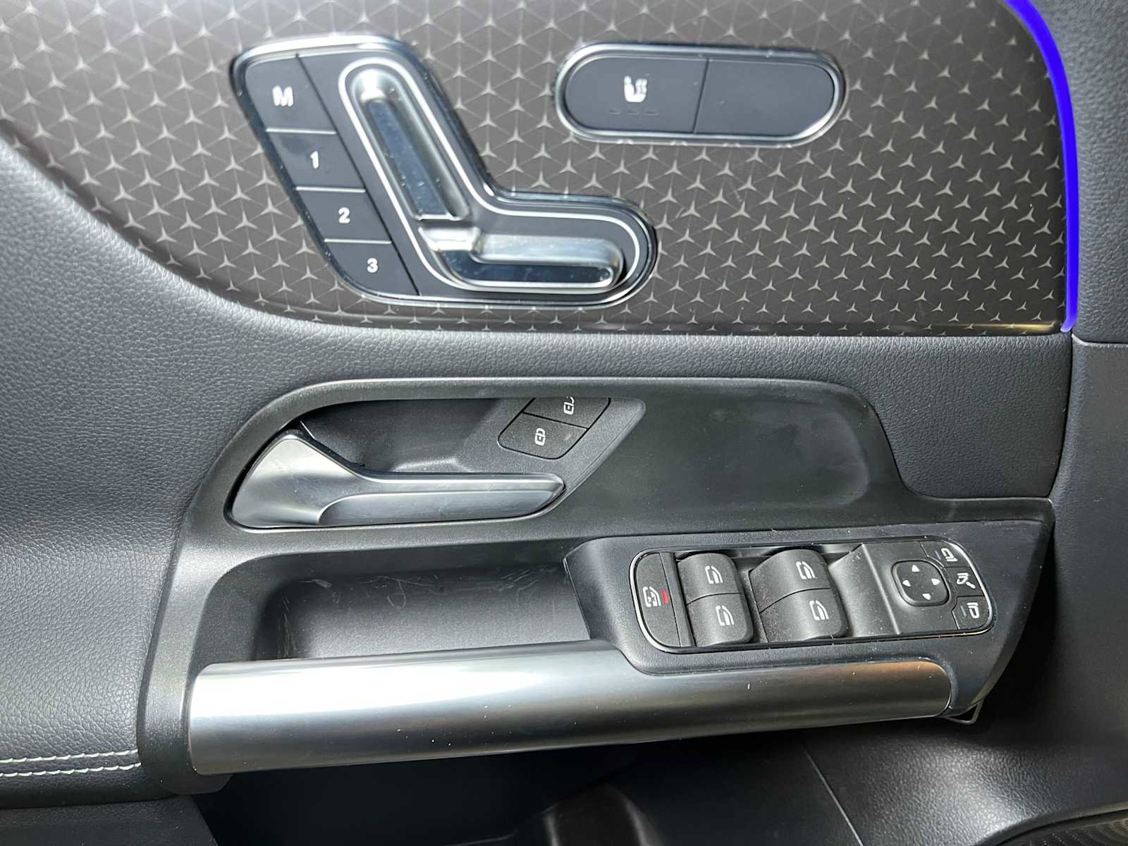 Used 2025 Mercedes-Benz GLA 250 4MATIC image 20