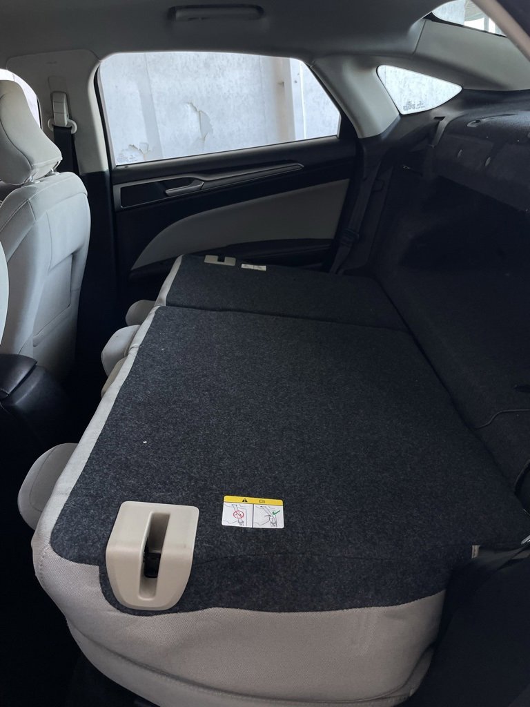 Used 2018 Ford Fusion S image 18