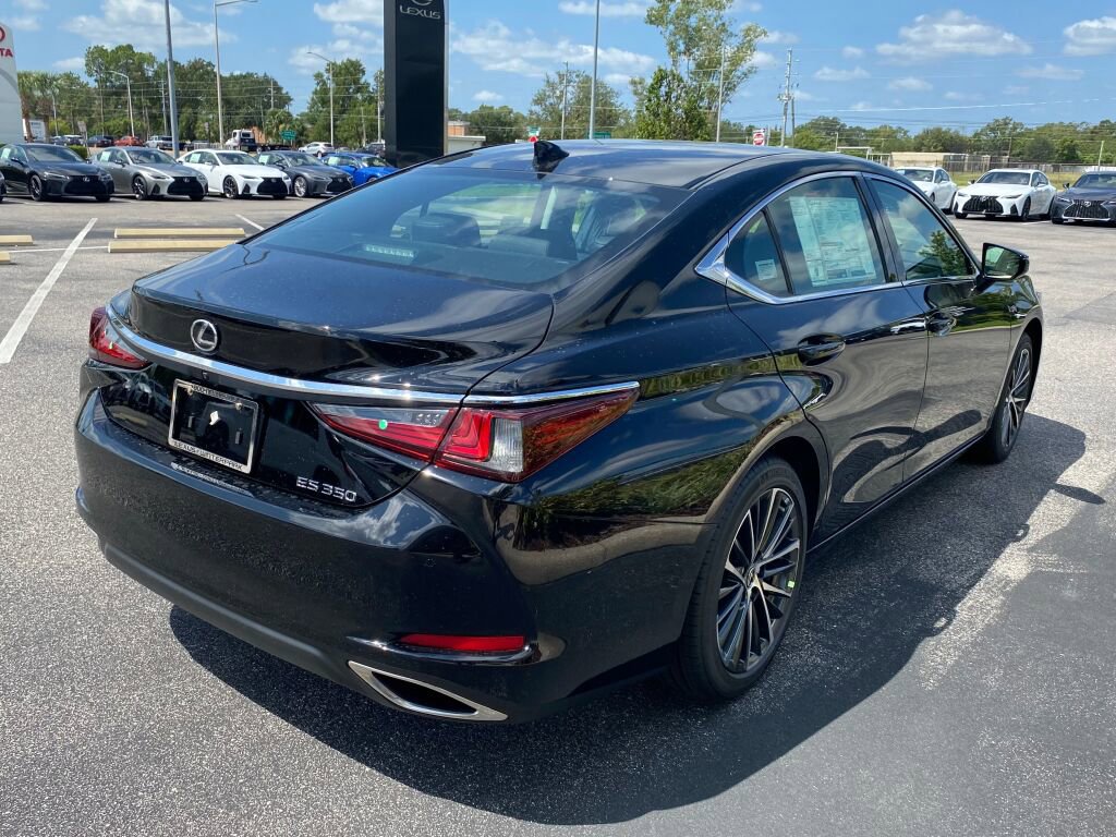 New 2025 Lexus ES 350 w/ Premium Package image 3