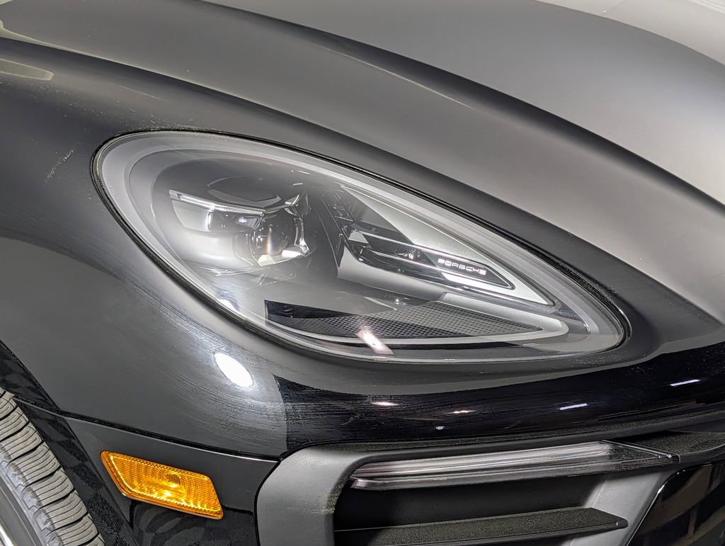 New 2026 Porsche Macan image 15