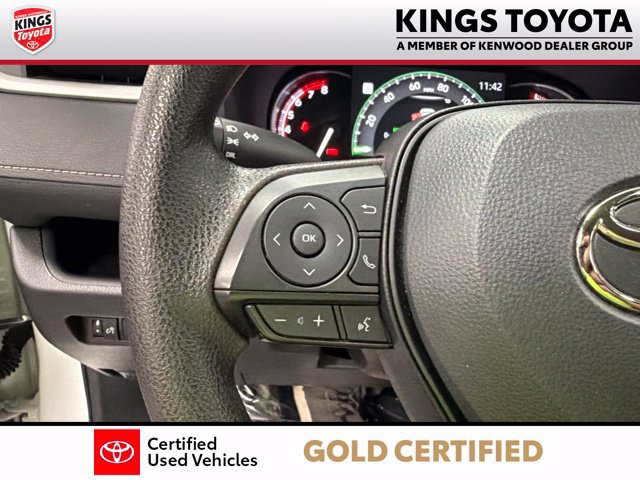 Certified 2025 Toyota RAV4 LE FWD image 24