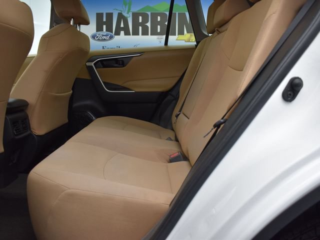 Used 2022 Toyota RAV4 LE FWD image 9