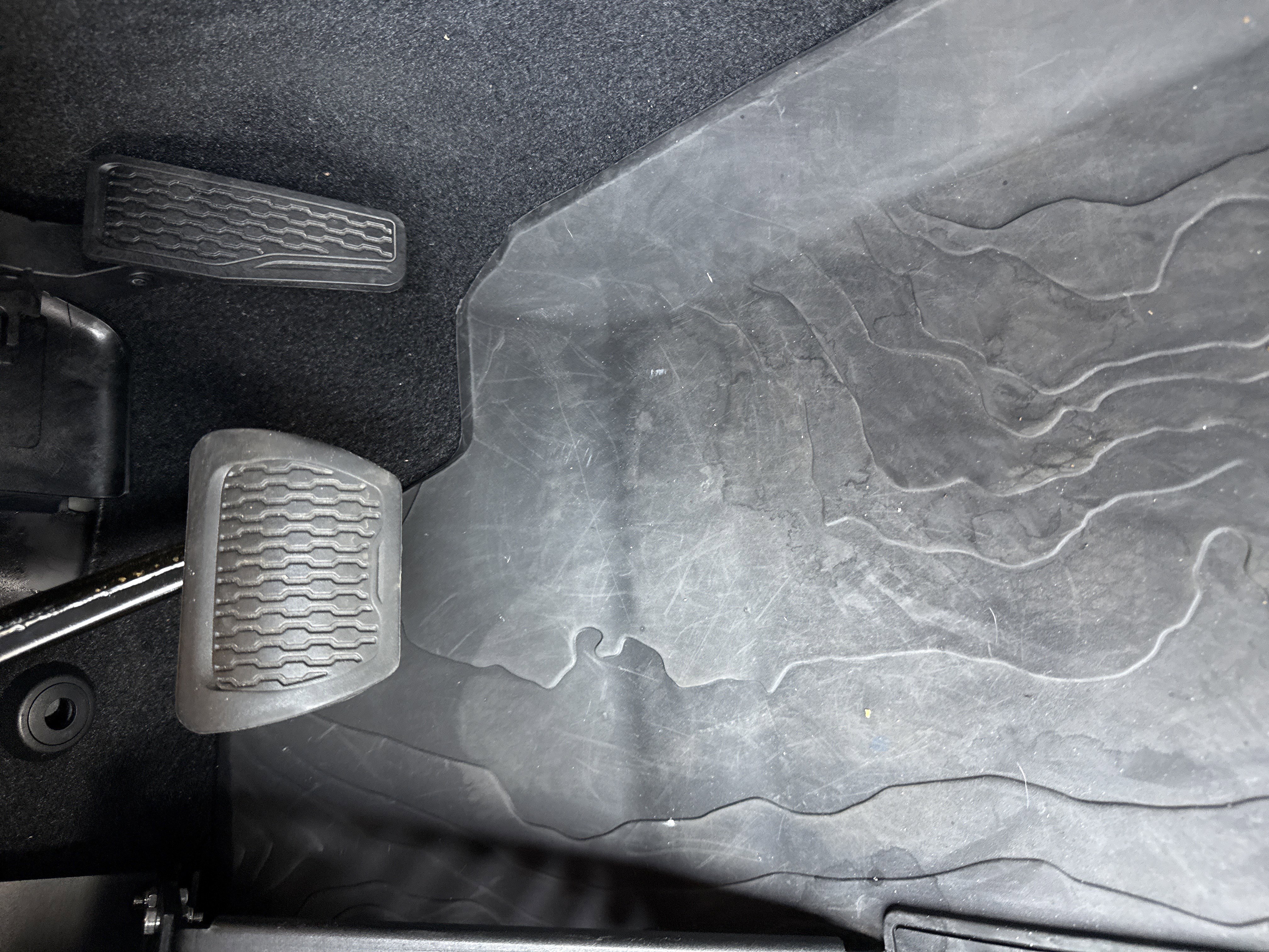 Used 2023 Jeep Gladiator Mojave w/ Trailer Tow Package AWD/4WD image 17