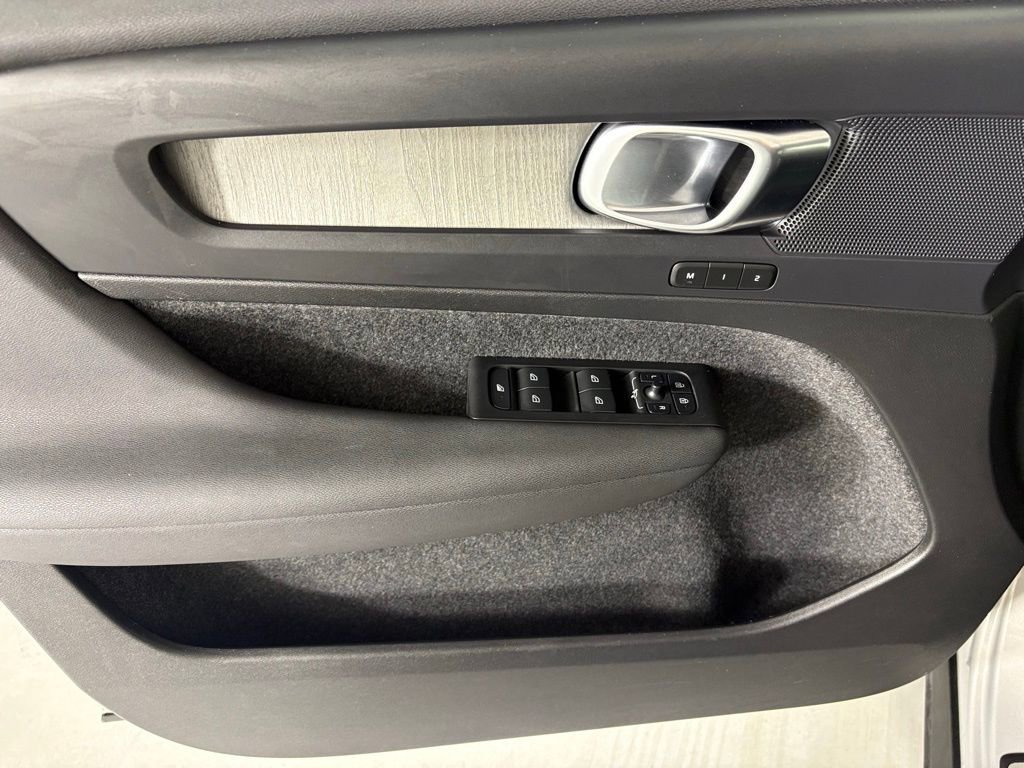 Used 2023 Volvo XC40 B5 Plus w/ Driver Assist Package image 19