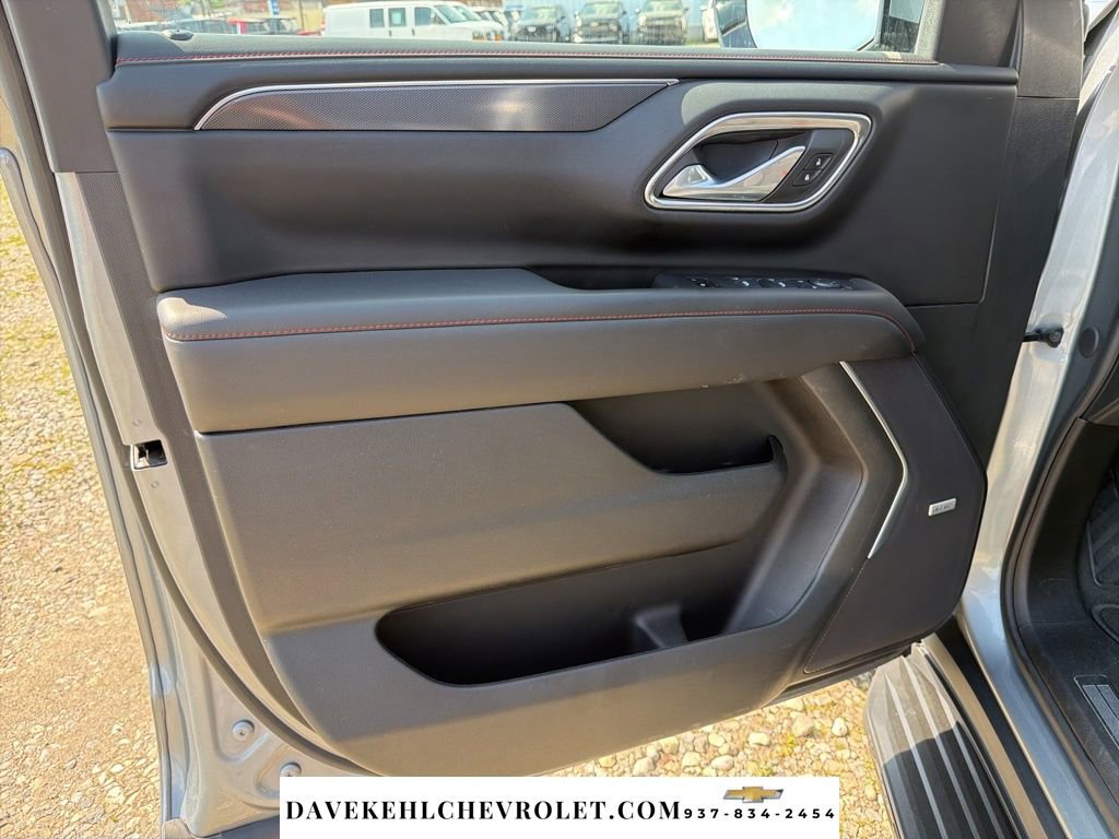 Used 2024 Chevrolet Tahoe RST w/ Luxury Package AWD/4WD image 9