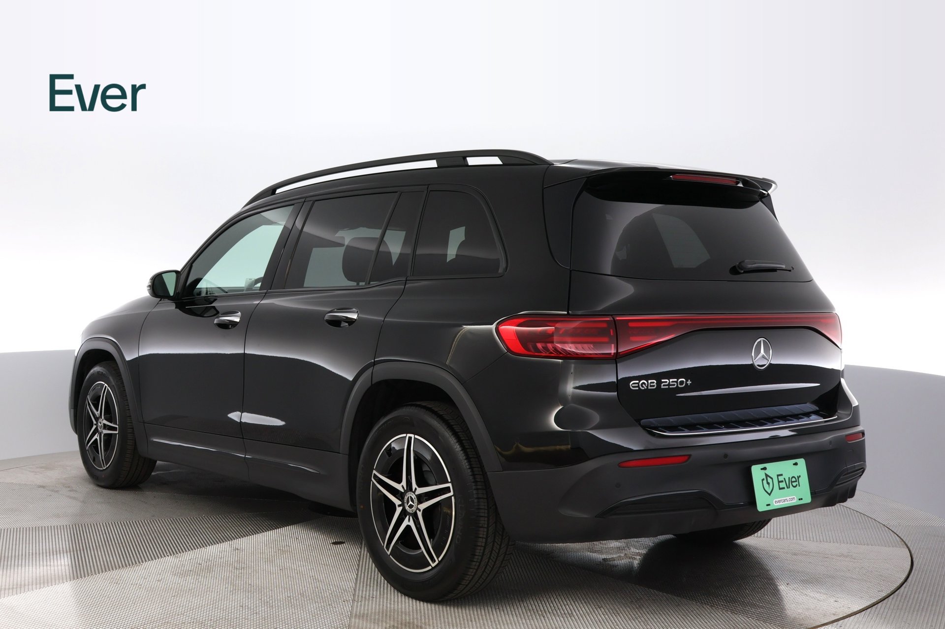 Used 2024 Mercedes-Benz EQB 250+ image 17