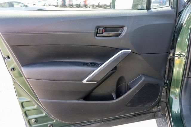 Used 2023 Toyota Corolla Cross LE w/ Moonroof Package AWD/4WD image 17