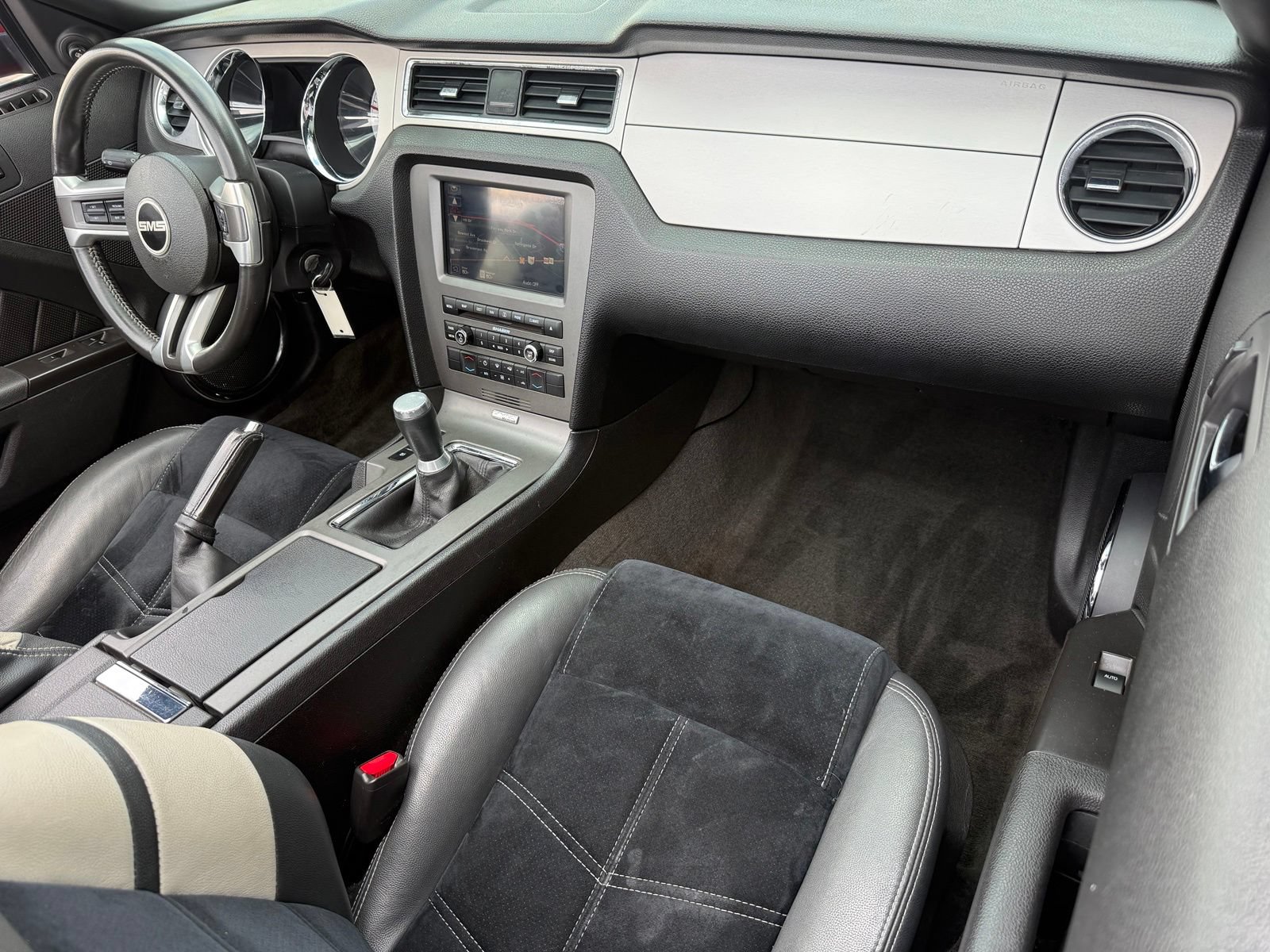 Used 2011 Ford Mustang GT Premium w/ Electronics Pkg RWD image 15