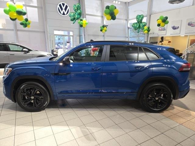 New 2025 Volkswagen Atlas Cross Sport SEL R-Line image 5