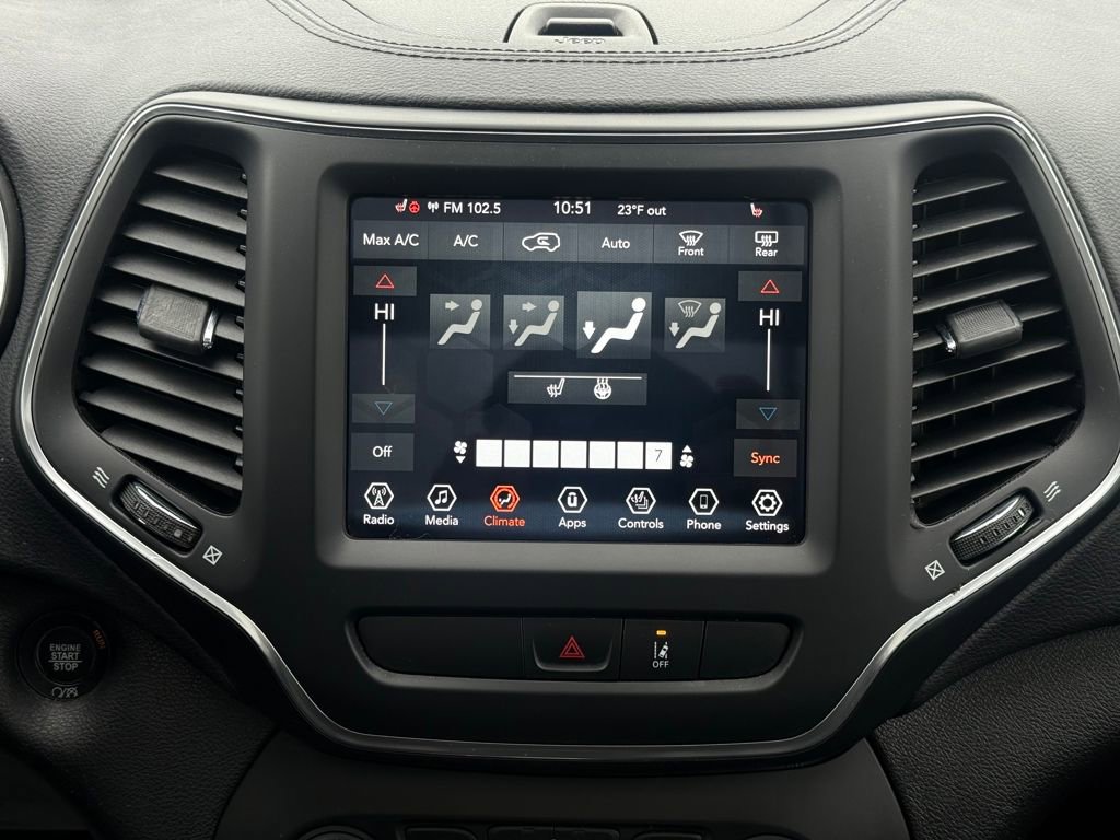 Used 2022 Jeep Cherokee Latitude Lux w/ Sun & Sound Group image 19