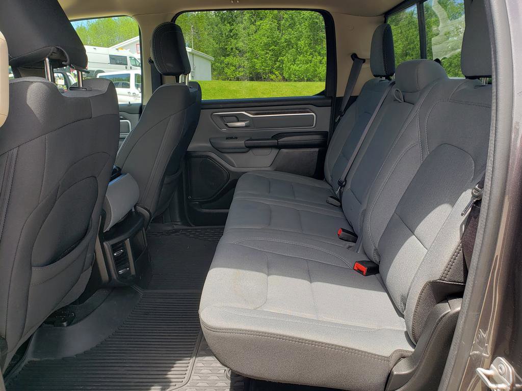 Used 2020 RAM 1500 Big Horn AWD/4WD image 16