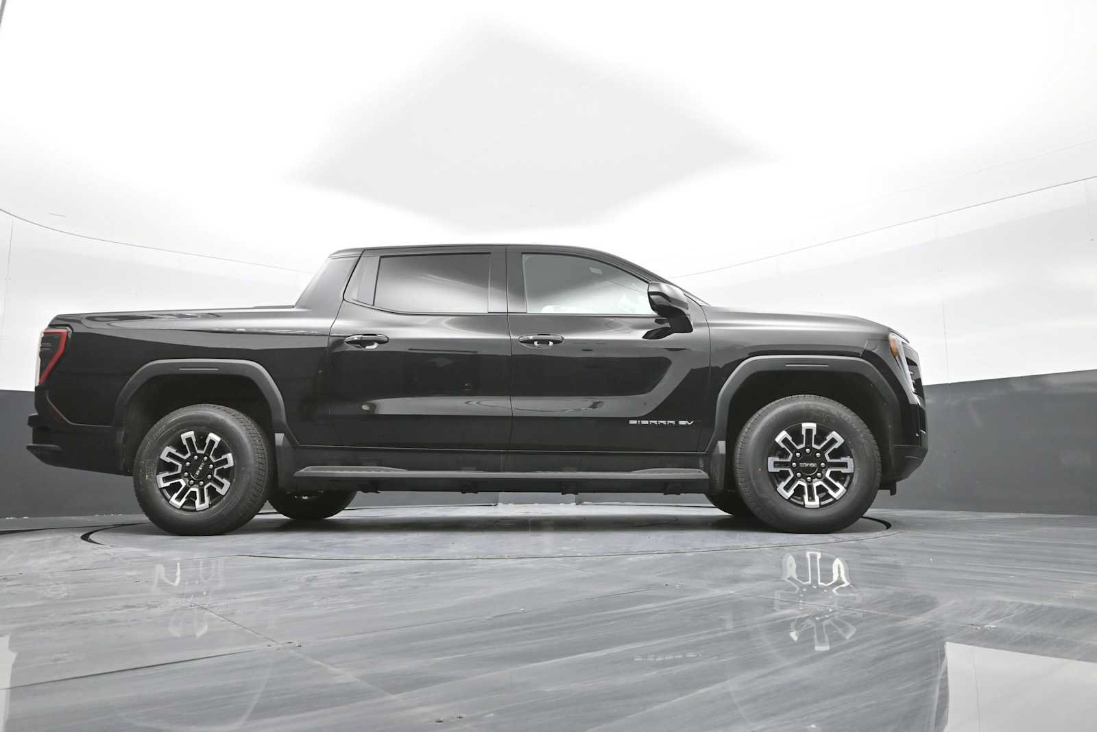 New 2026 GMC Sierra EV Elevation AWD/4WD image 36