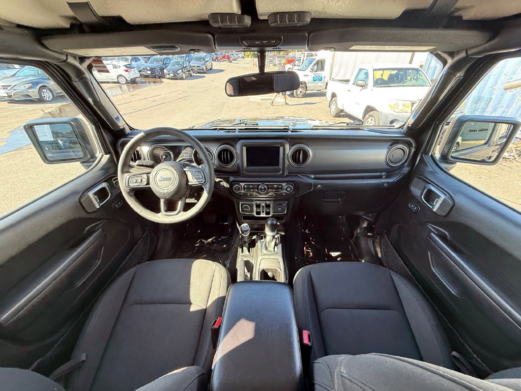 Used 2023 Jeep Gladiator Sport AWD/4WD image 22