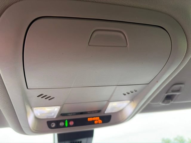 Used 2021 Chevrolet Equinox LT FWD image 26