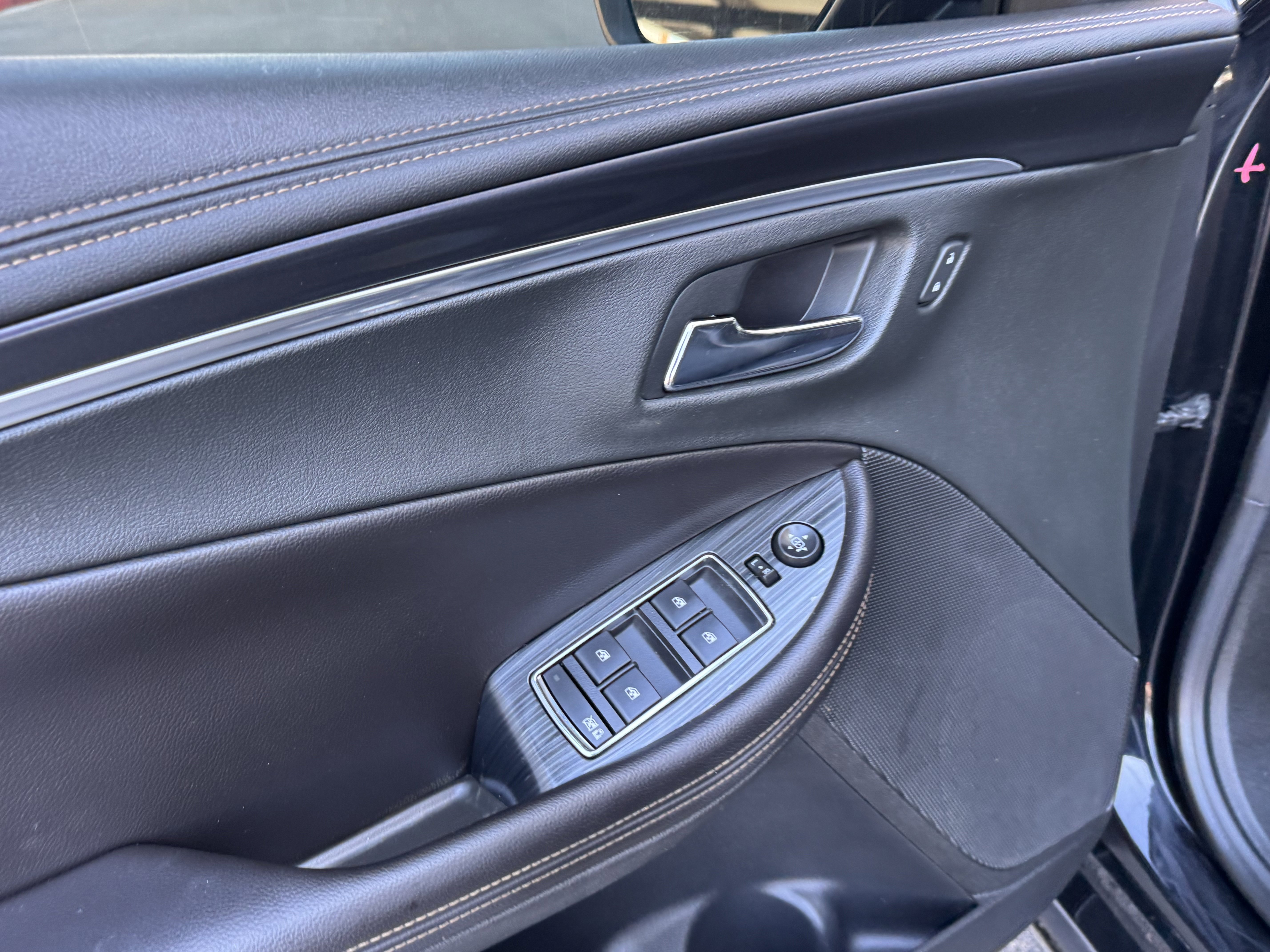 Used 2018 Chevrolet Impala LT image 15