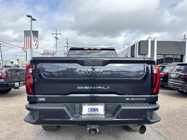 Used 2024 GMC Sierra 2500 Denali Ultimate image 8