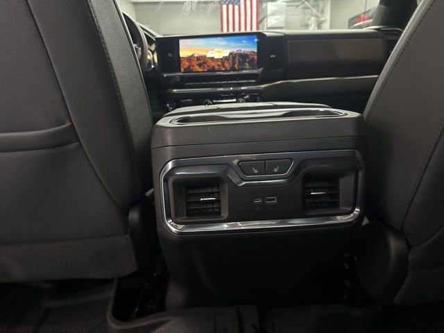 Used 2024 Chevrolet Silverado 1500 High Country w/ High Country Premium Package image 18
