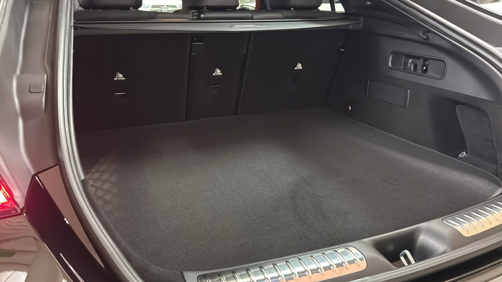 New 2026 Mercedes-Benz GLC 43 AMG 4MATIC Coupe image 32