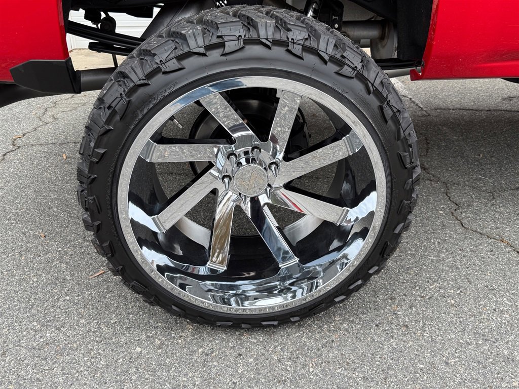 Used 2019 Chevrolet Silverado 1500 LT w/ All Star Edition image 40