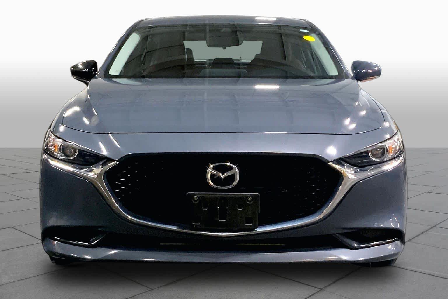 Used 2022 MAZDA MAZDA3 s FWD image 4