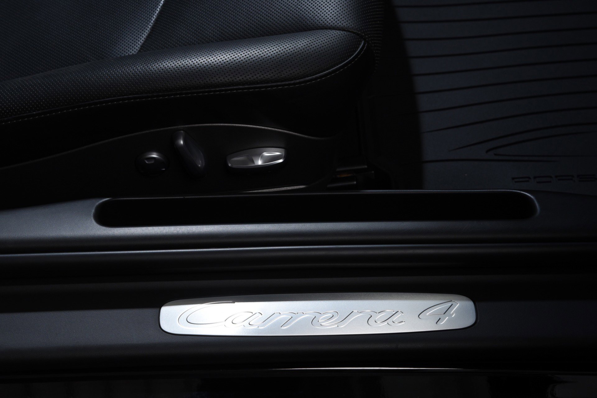 Used 2012 Porsche 911 Carrera 4 image 25