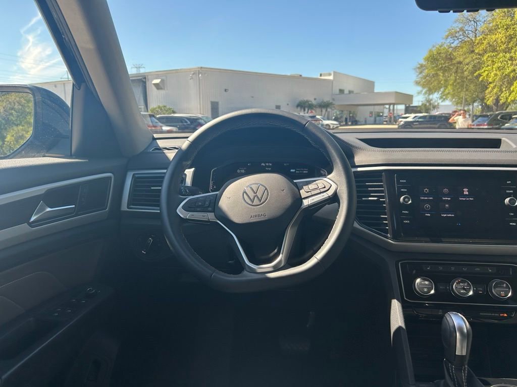 Used 2023 Volkswagen Atlas SE w/ Black Wheel Package FWD image 48