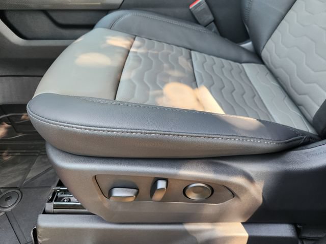 New 2026 Chevrolet Silverado 2500 ZR2 AWD/4WD image 25