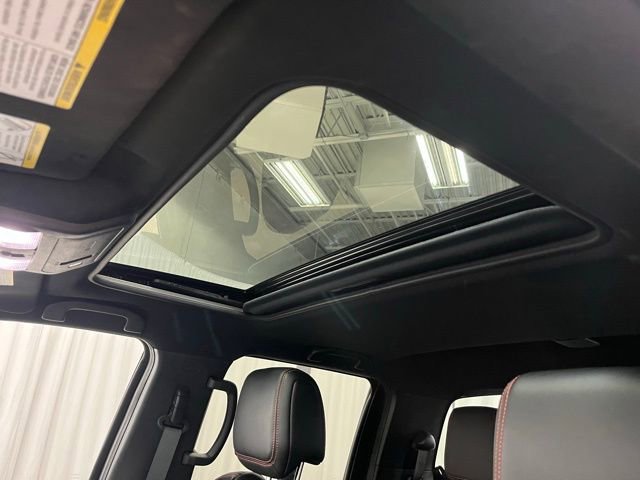 Used 2023 Nissan Frontier PRO-4X w/ Pro-4X Premium Package image 14