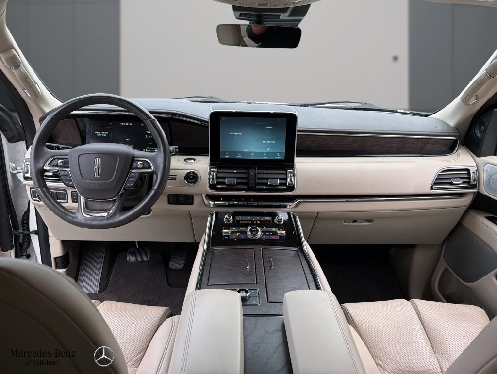 Used 2021 Lincoln Navigator Reserve w/ Luxury Package AWD/4WD image 7