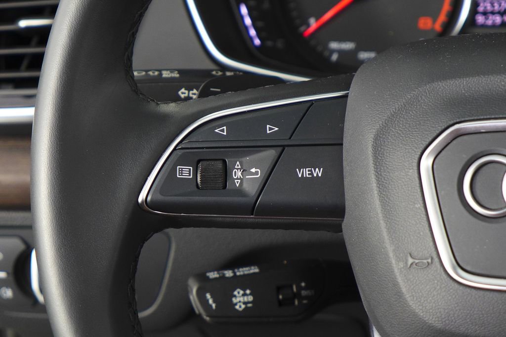 Used 2023 Audi Q5 2.0T Premium w/ Convenience Package image 30