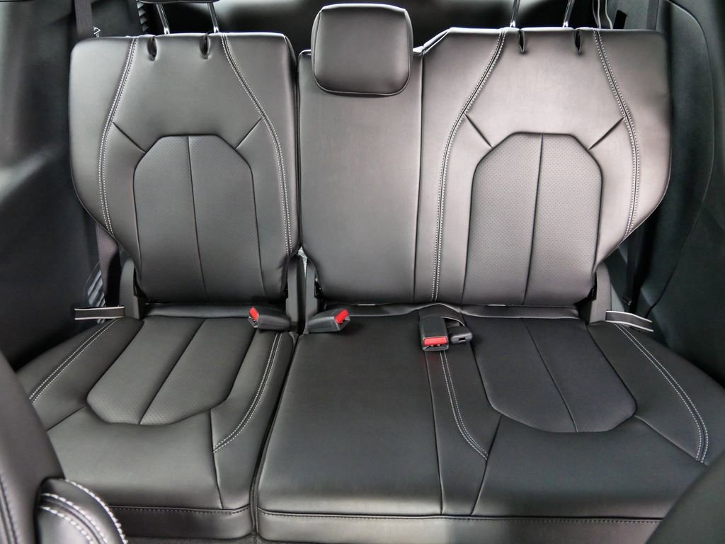 New 2026 Chrysler Pacifica Select image 16