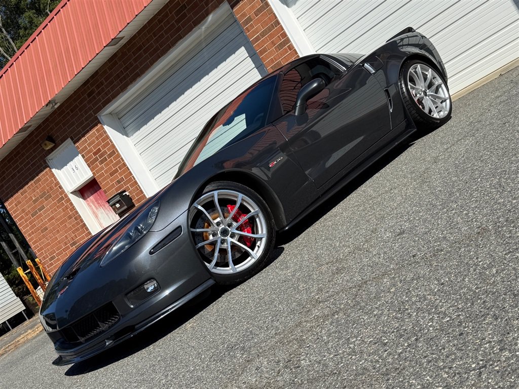 Used 2009 Chevrolet Corvette Z06 RWD image 4